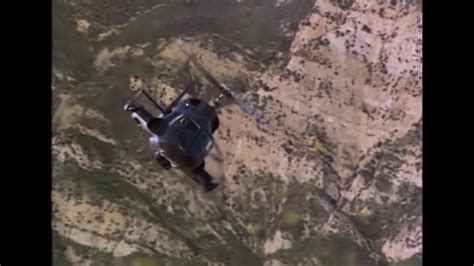 Airwolf, un hélicoptère militaire high-tech et des missions secrètes contre des méchants diaboliques !